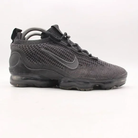 Nike Air Vapormax 2021 Flyknit Youth Women’s Size Triple Black  DB1550-001